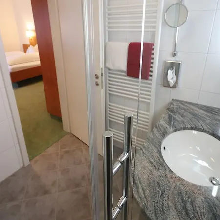 Hotel-restaurant Roter Ochsen 호텔 라우하임