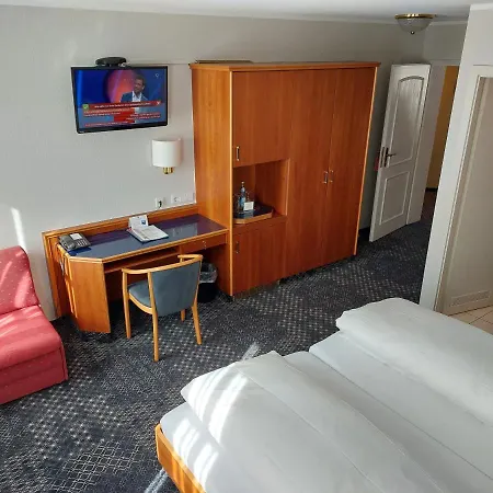 호텔 Hotel-restaurant Roter Ochsen 3*