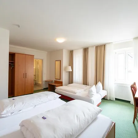 Hotel-restaurant Roter Ochsen فندق