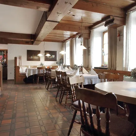 Hotel-restaurant Roter Ochsen 3* 라우하임